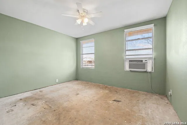 844 County Road 6846 Lytle, TX 78052