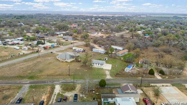 844 County Road 6846 Lytle, TX 78052