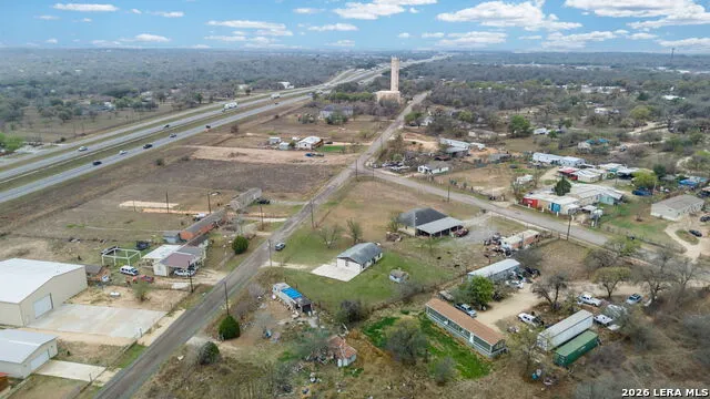 844 County Road 6846 Lytle, TX 78052