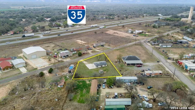 844 County Road 6846 Lytle, TX 78052
