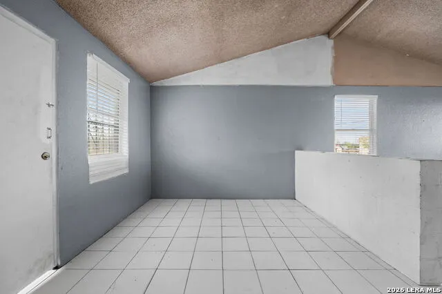 844 County Road 6846 Lytle, TX 78052