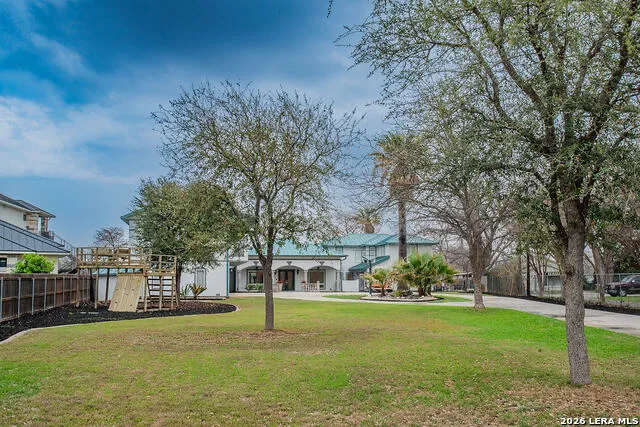 850 Lakeview Trl McQueeney, TX 78123