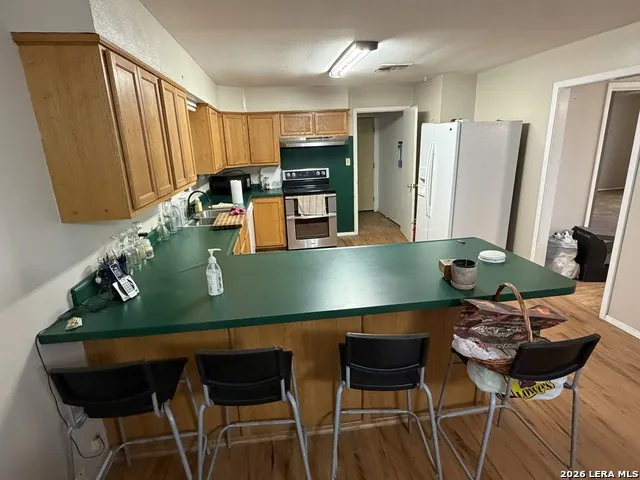 208 S Caves Three Rivers, TX 78071