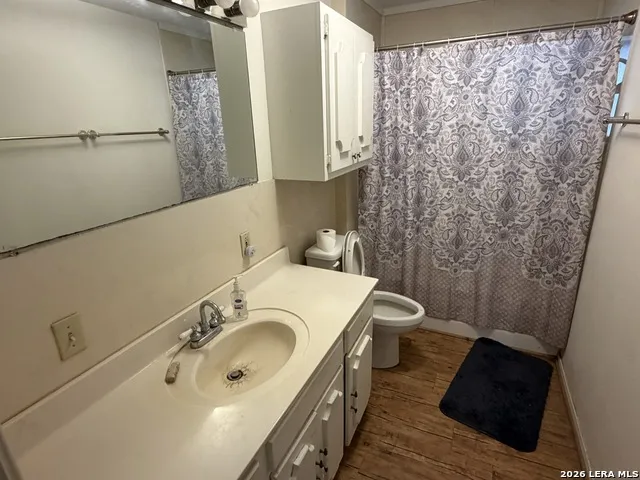 208 S Caves Three Rivers, TX 78071