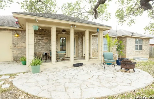 324 Bunker Hill Pleasanton, TX 78064