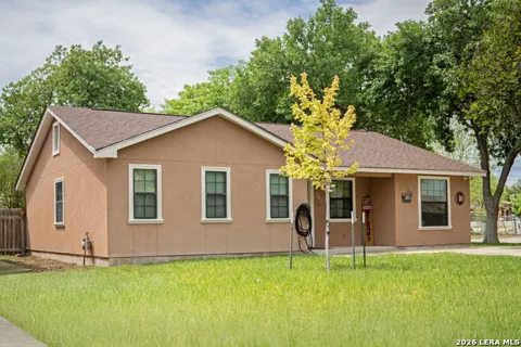 501 Perez St