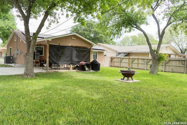 501 Perez St Uvalde, TX 78801