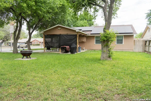 501 Perez St Uvalde, TX 78801