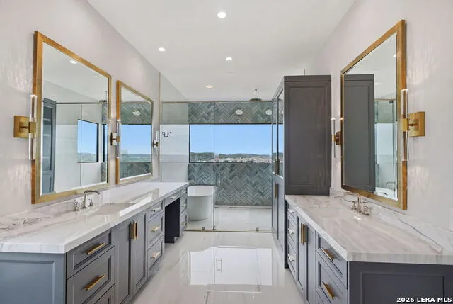 7011 Bella Rose San Antonio, TX 78256