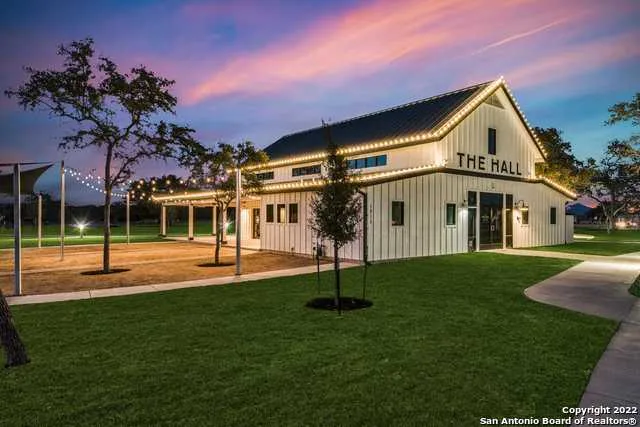1838 PINING ST New Braunfels, TX 78132