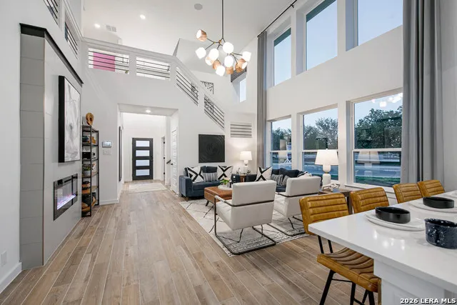 1838 PINING ST New Braunfels, TX 78132