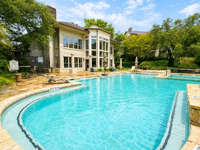 6000 SHEPHERD MOUNTAIN CV #UNIT 1706 Austin, TX 78730