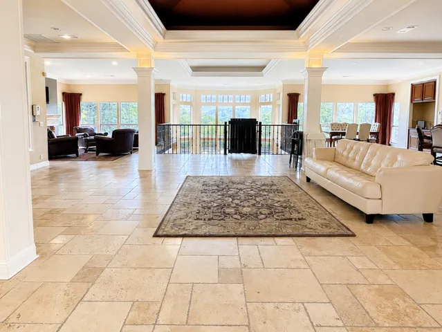 6000 SHEPHERD MOUNTAIN CV #UNIT 1706 Austin, TX 78730