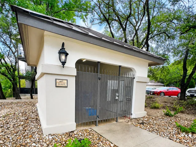 6000 SHEPHERD MOUNTAIN CV #UNIT 1706 Austin, TX 78730