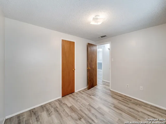 1351 SPITZ KEGEL VIEW DR Canyon Lake, TX 78133