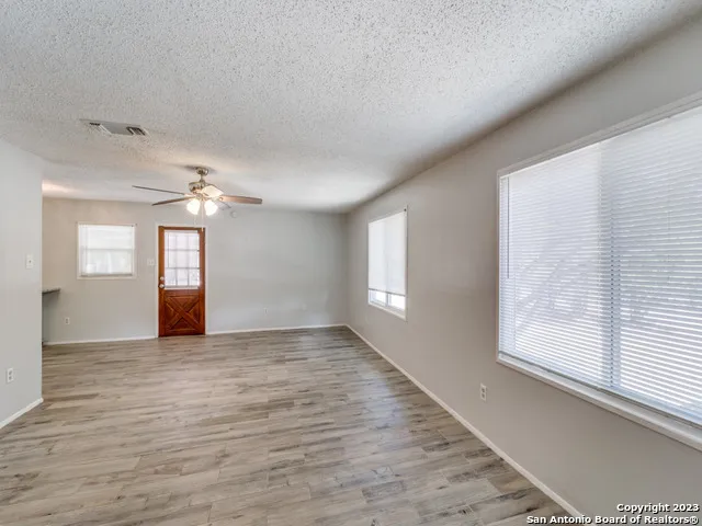 1351 SPITZ KEGEL VIEW DR Canyon Lake, TX 78133