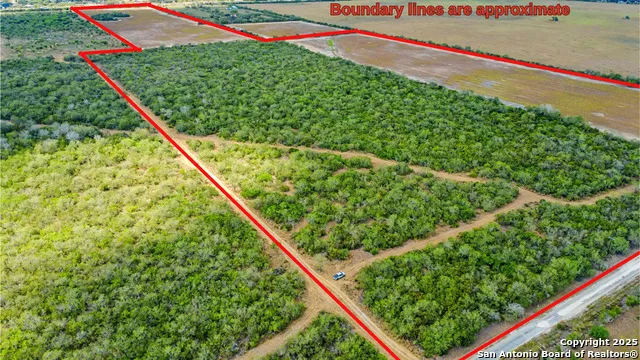 1121 County Road 481 Alice, TX 78332