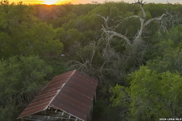 1305 FM 799 George West, TX 78022