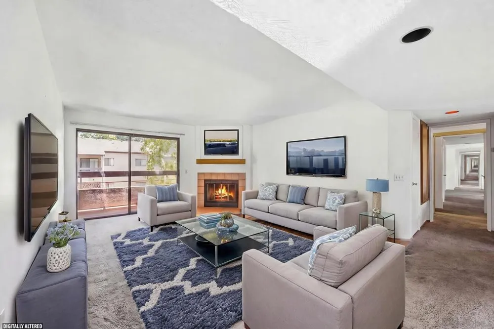 7255 Navajo #C300 San Diego, CA 92119