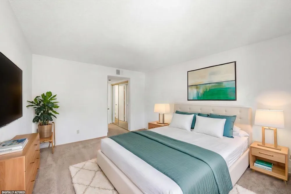 7255 Navajo #C300 San Diego, CA 92119