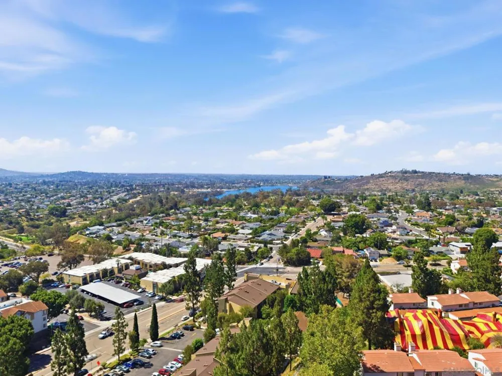 7255 Navajo #C300 San Diego, CA 92119
