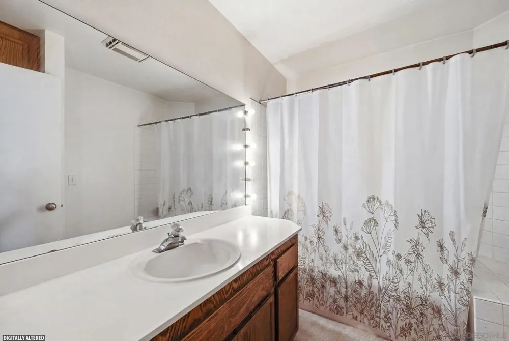 7255 Navajo #C300 San Diego, CA 92119