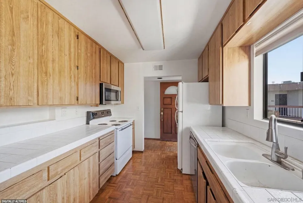 7255 Navajo #C300 San Diego, CA 92119
