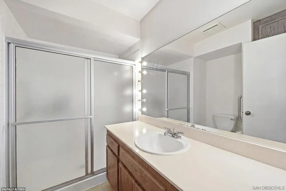 7255 Navajo #C300 San Diego, CA 92119