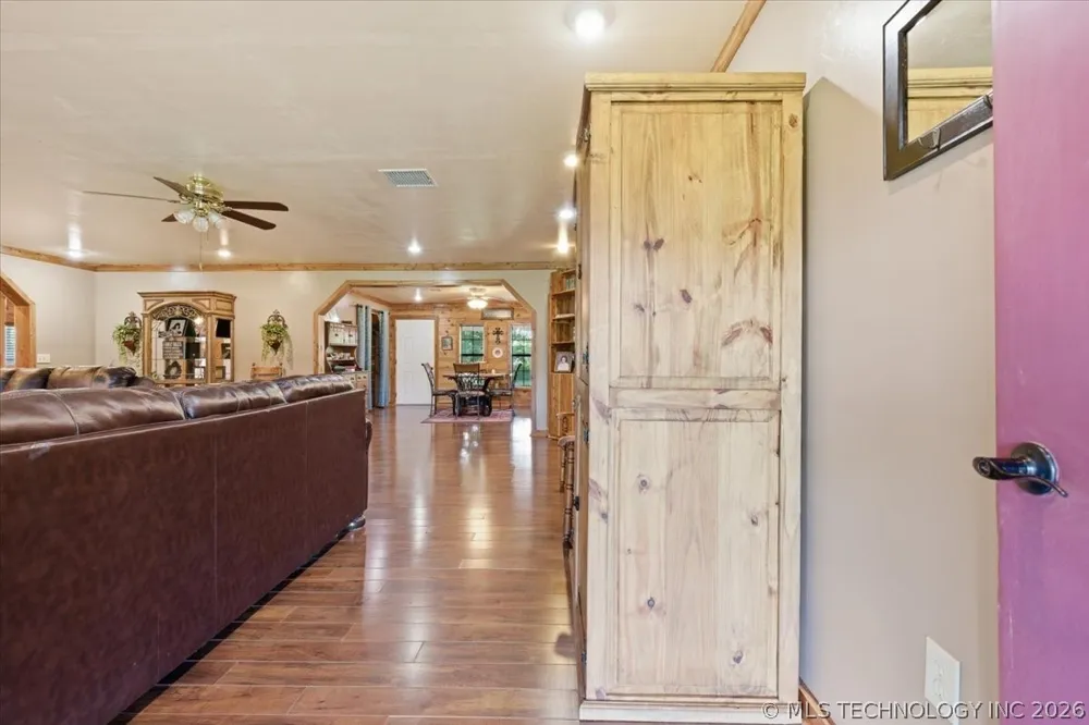 20981 County Road 1560 Ada, OK 74820
