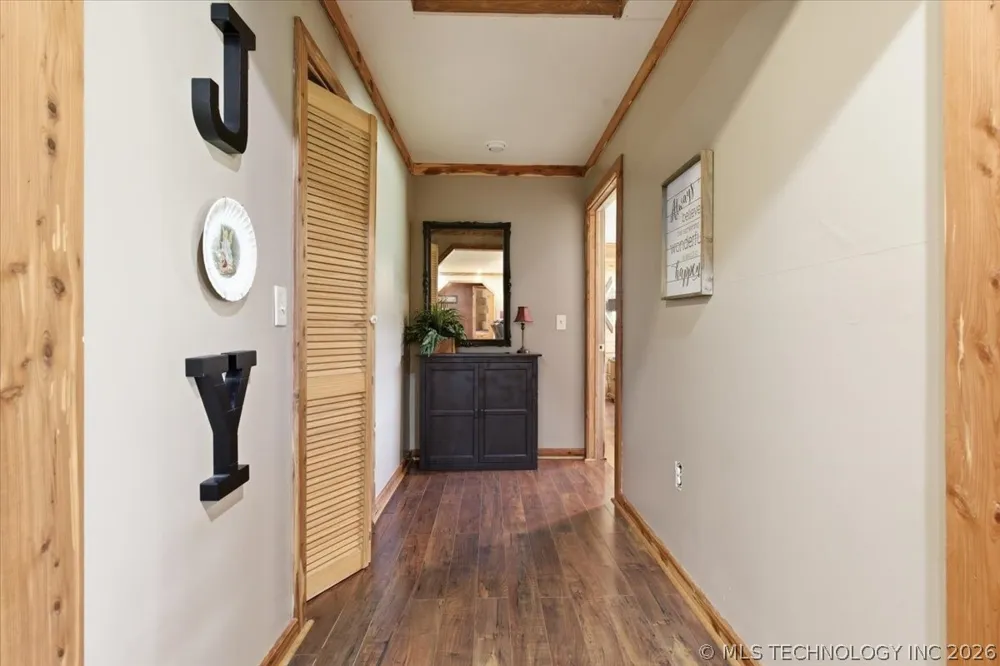 20981 County Road 1560 Ada, OK 74820