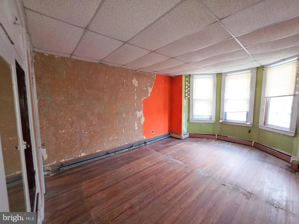 1622 RUXTON AVENUE Baltimore, MD 21216
