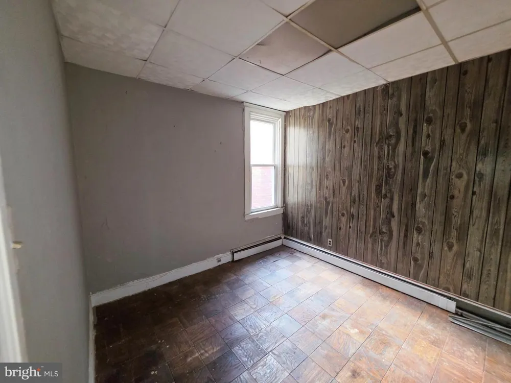 1622 RUXTON AVENUE Baltimore, MD 21216