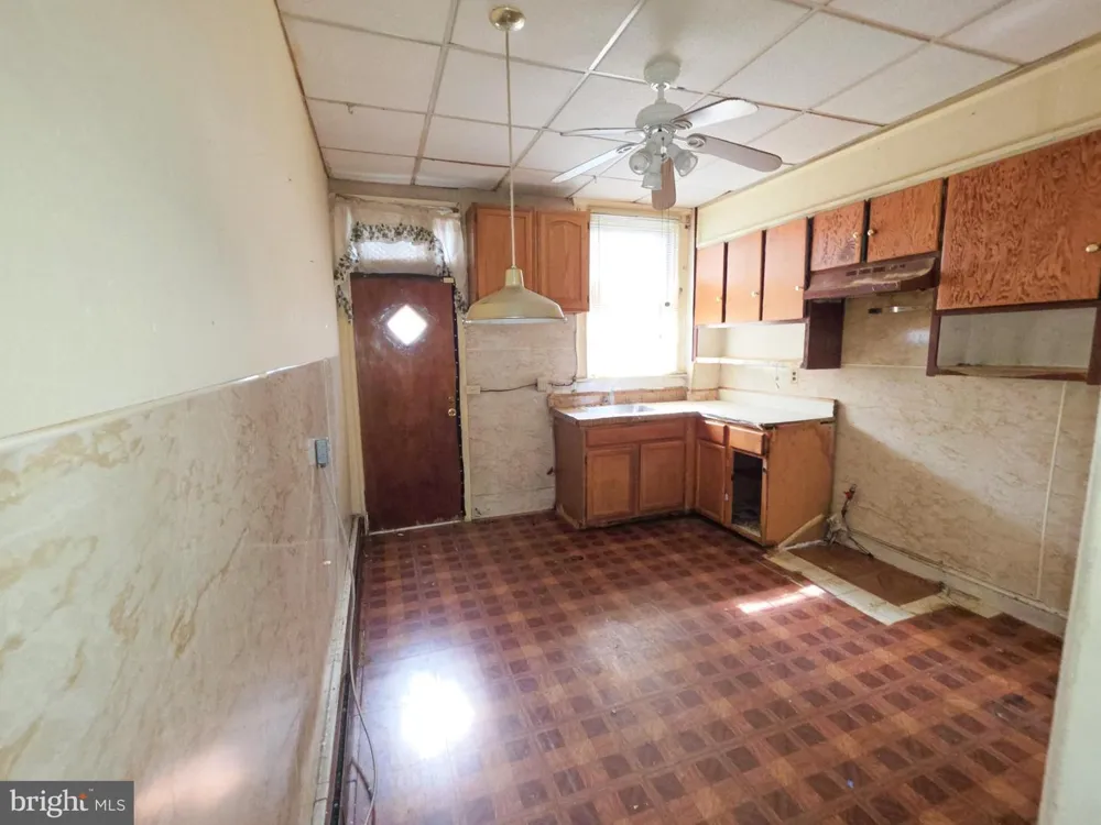 1622 RUXTON AVENUE Baltimore, MD 21216