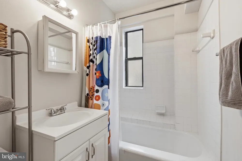 1 SCOTT CIRCLE NW #616 Washington, DC 20036