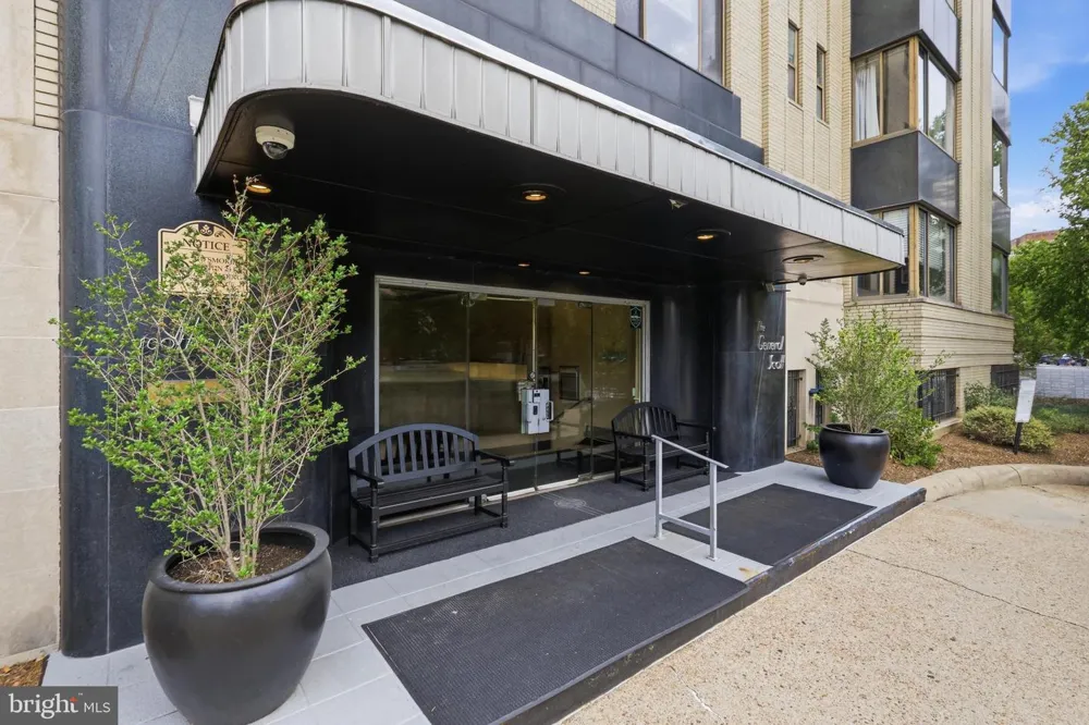 1 SCOTT CIRCLE NW #616 Washington, DC 20036