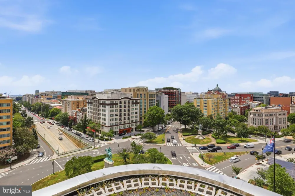 1 SCOTT CIRCLE NW #616 Washington, DC 20036