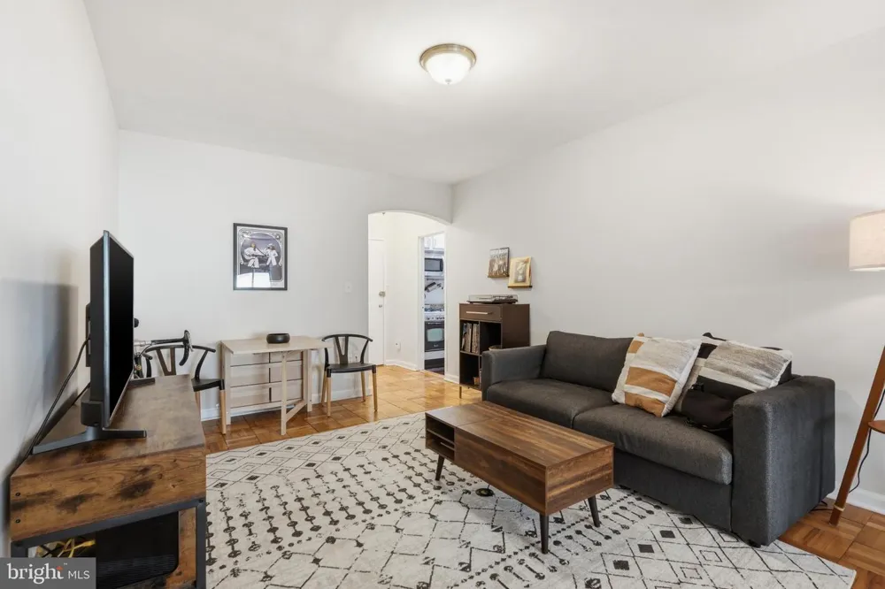 1 SCOTT CIRCLE NW #616 Washington, DC 20036