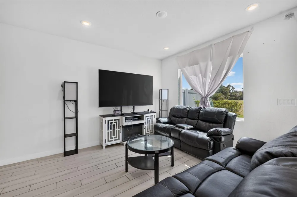 608 NE WATERS EDGE LANE Port St. Lucie, FL 34983