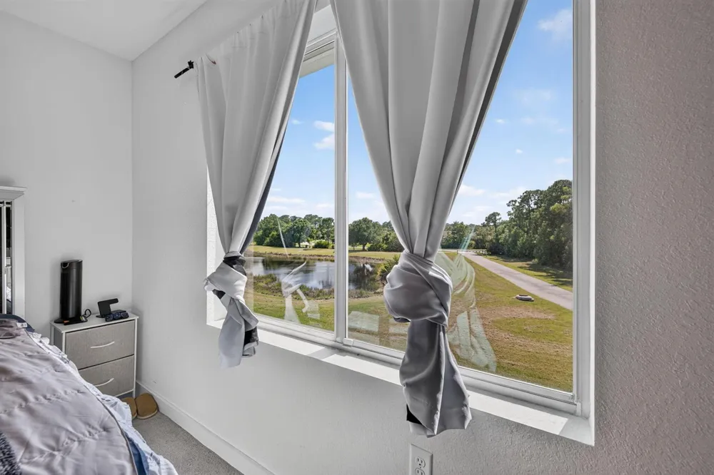 608 NE WATERS EDGE LANE Port St. Lucie, FL 34983