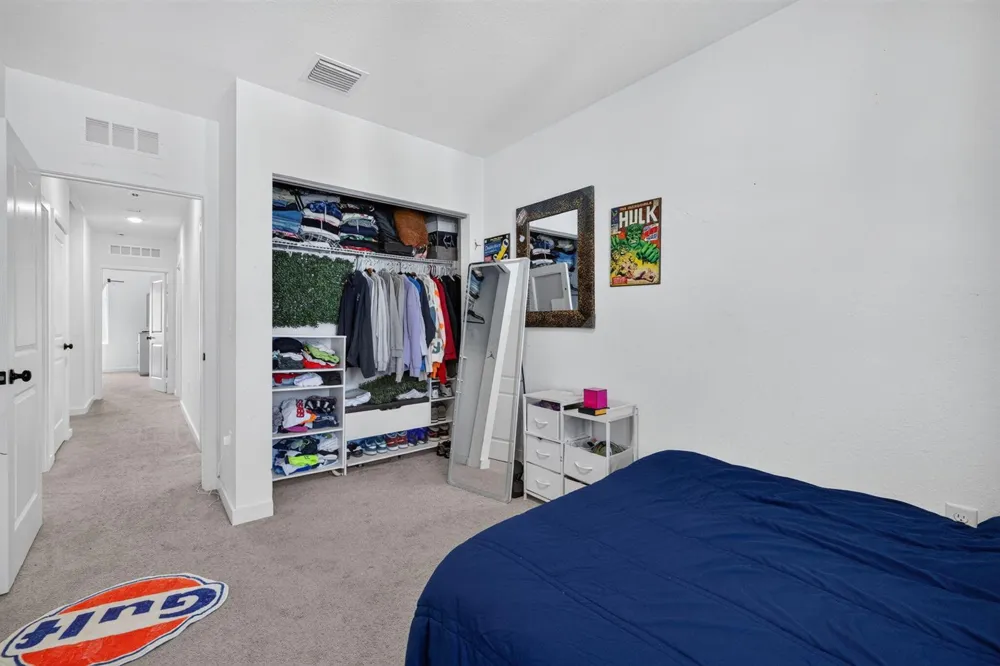608 NE WATERS EDGE LANE Port St. Lucie, FL 34983