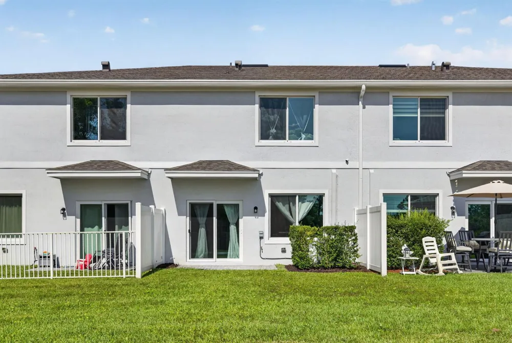 608 NE WATERS EDGE LANE Port St. Lucie, FL 34983