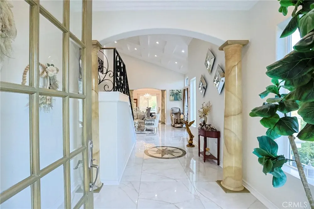 1121 Pinto La Habra Heights, CA 90631