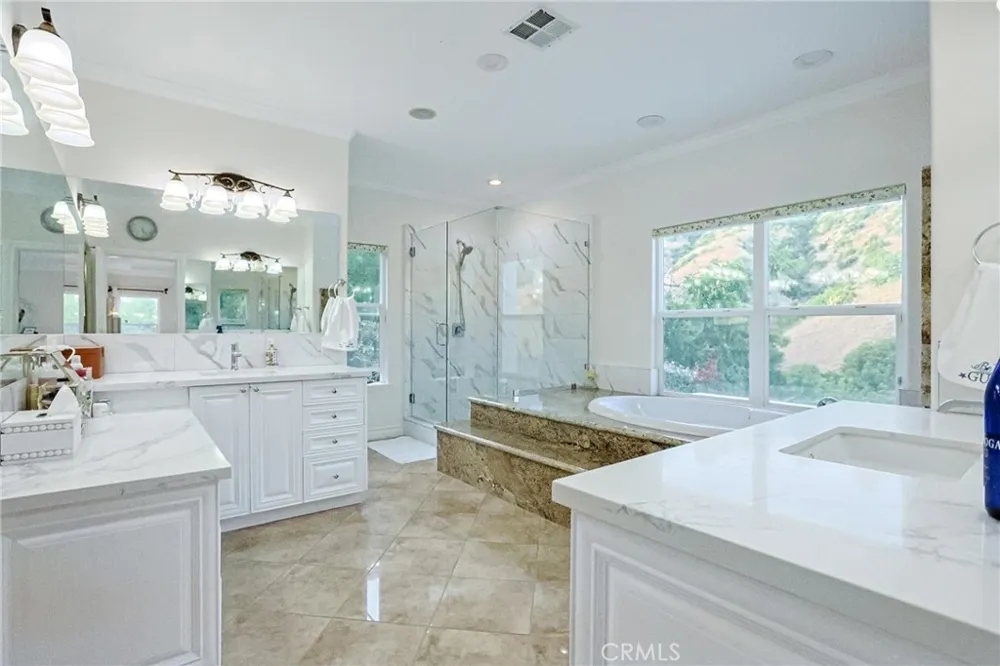 1121 Pinto La Habra Heights, CA 90631