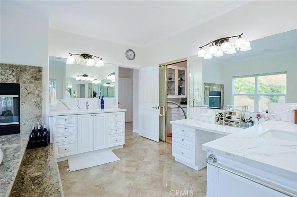 1121 Pinto La Habra Heights, CA 90631