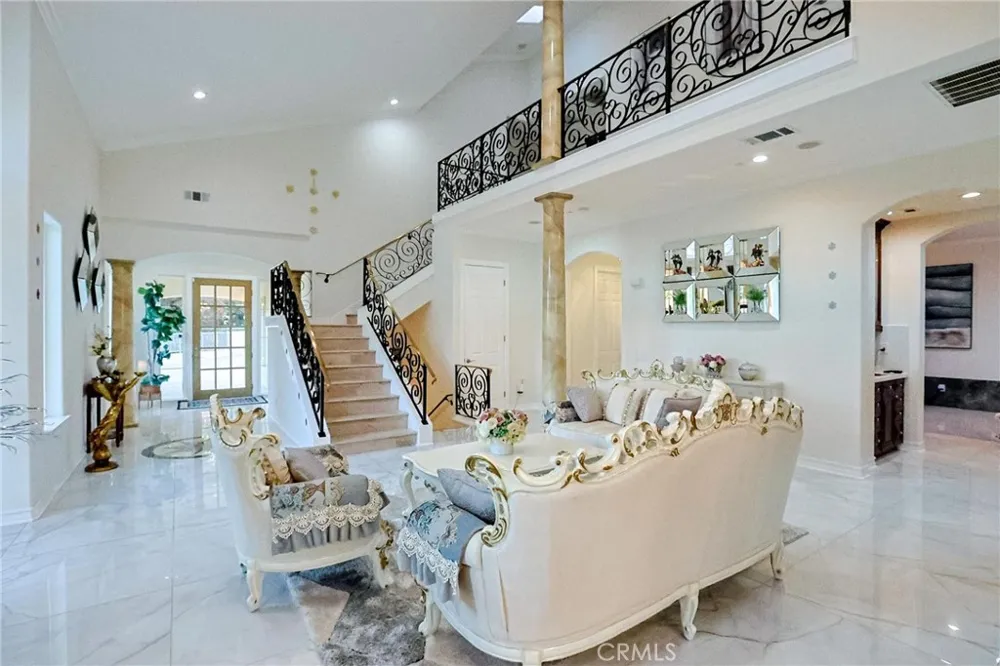 1121 Pinto La Habra Heights, CA 90631