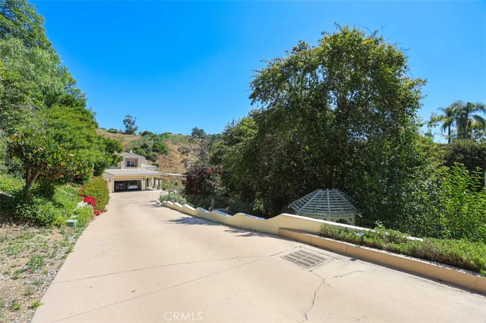 1121 Pinto La Habra Heights, CA 90631