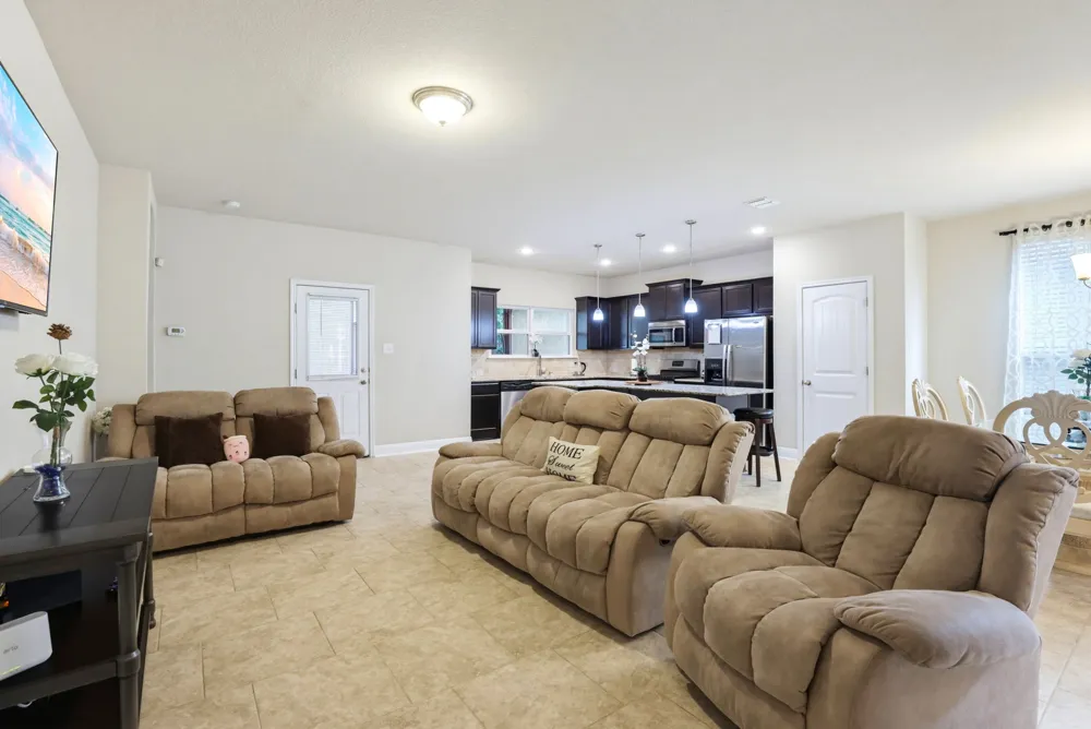 5744 McKinney Falls San Antonio, TX 78253