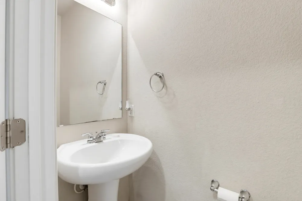 5744 McKinney Falls San Antonio, TX 78253