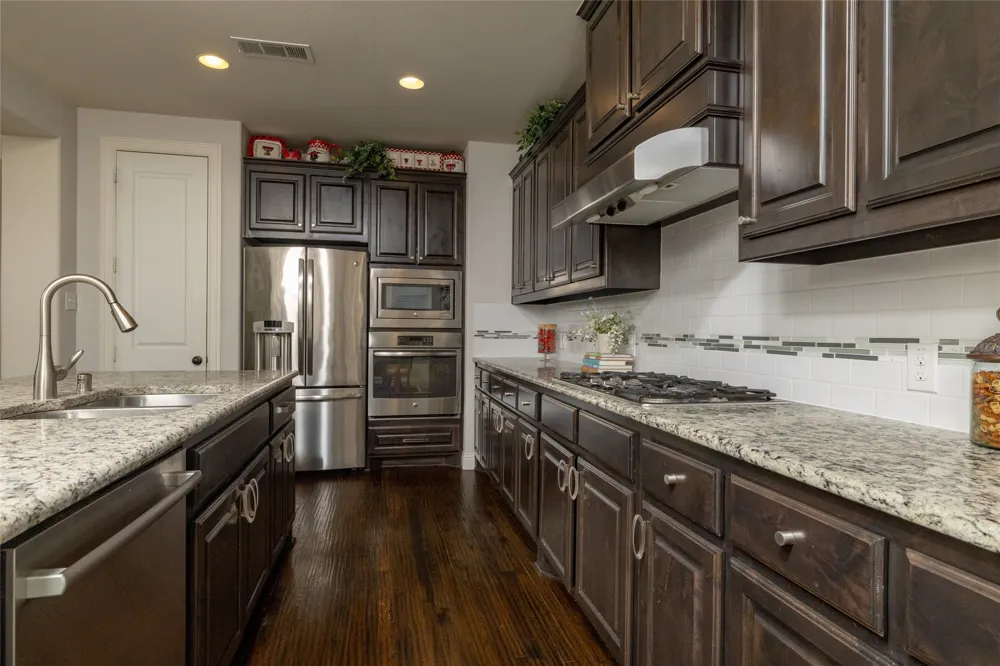 955 Champions Way Roanoke, TX 76262