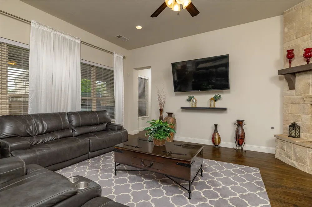 955 Champions Way Roanoke, TX 76262
